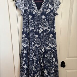 Elegant Navy and White Floral Maxi Dress